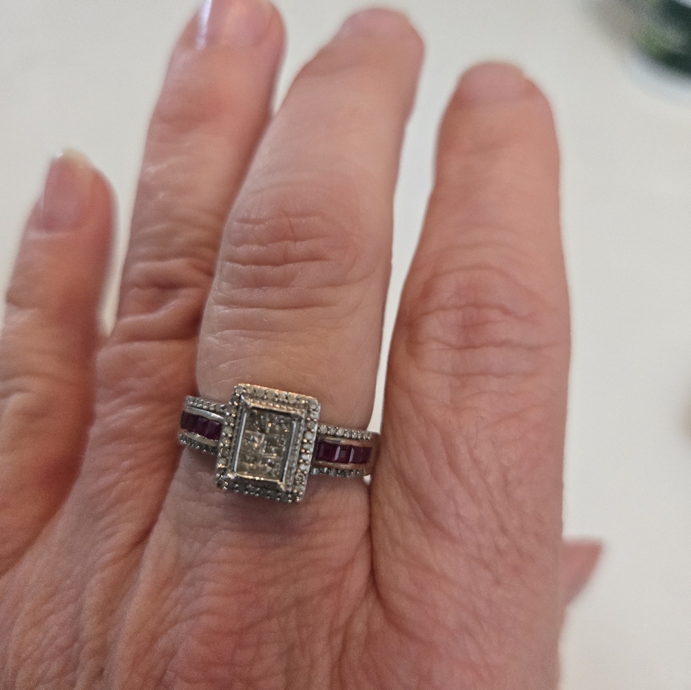 Ruby and Diamond Ring - Picture 7 of 8